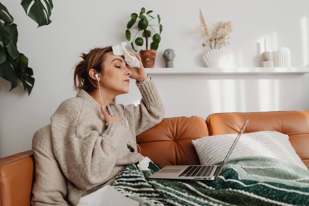 7 Effective Natural Ways To Prevent Hot Flashes